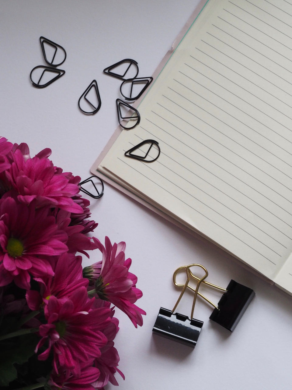 Notepad Paperclip