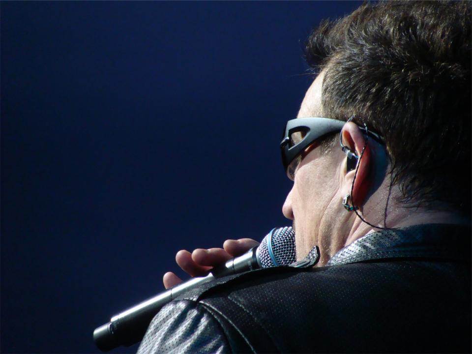 U2 Bono