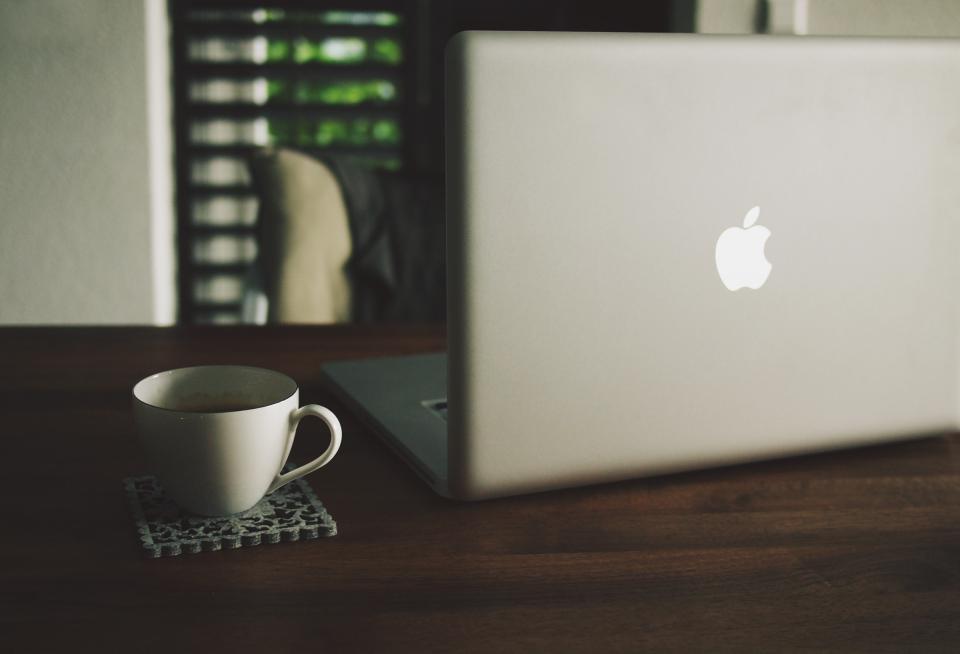 Apple Macbook