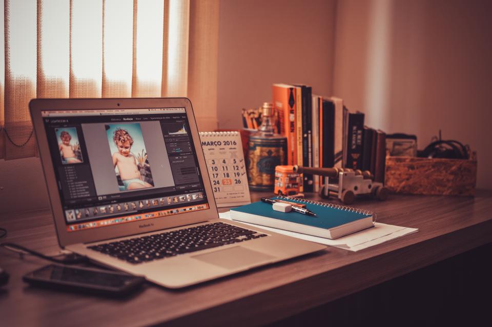 Macbook Laptop