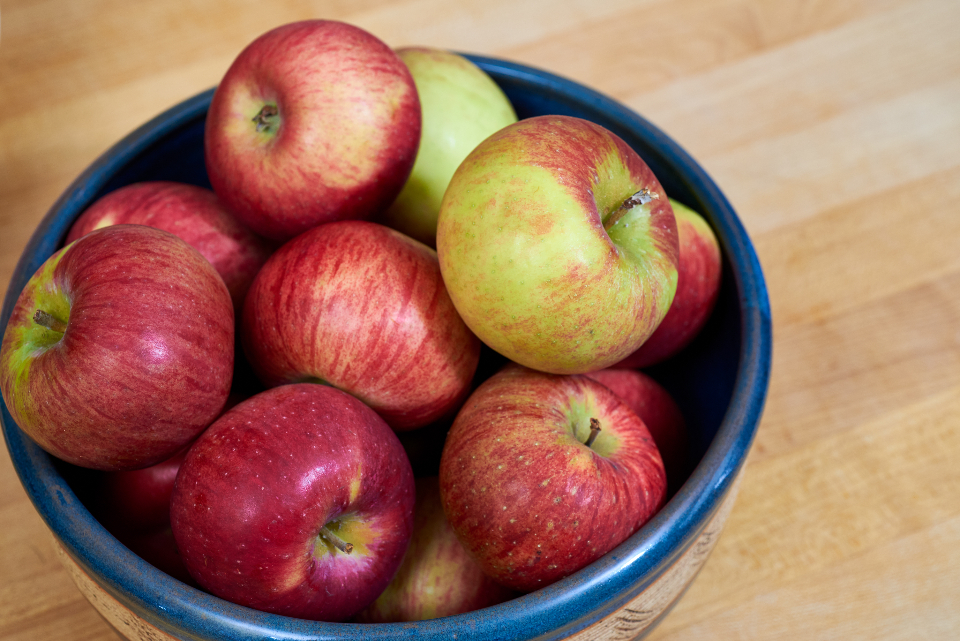 Bowl Apples