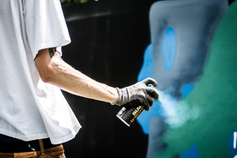 Graffiti Spray