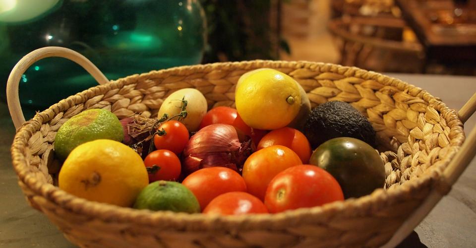 Basket Fruits