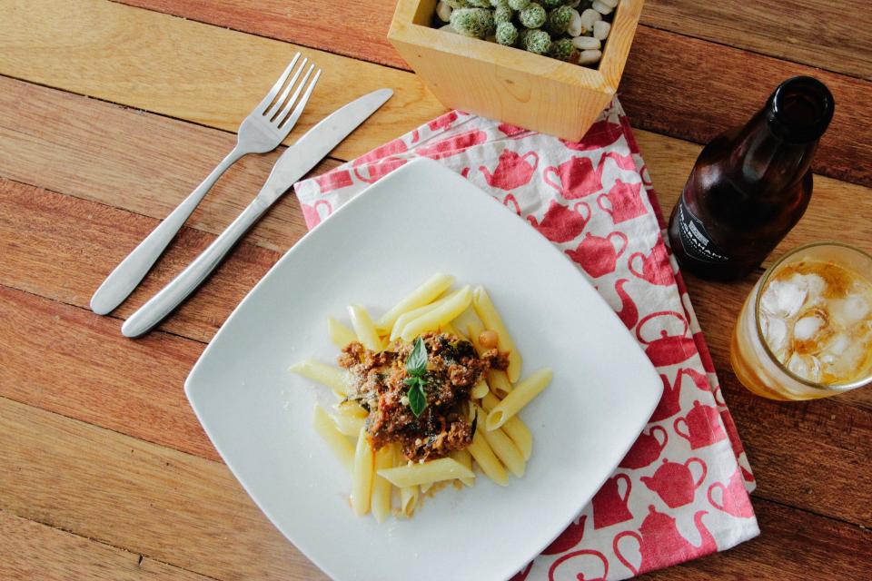 Plate Table