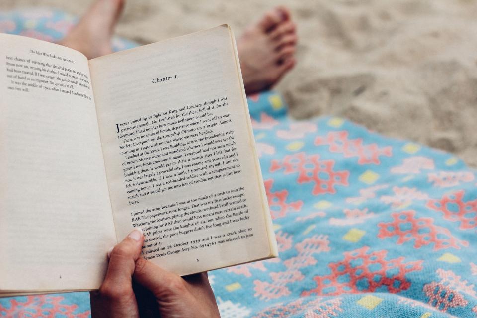 People Reading