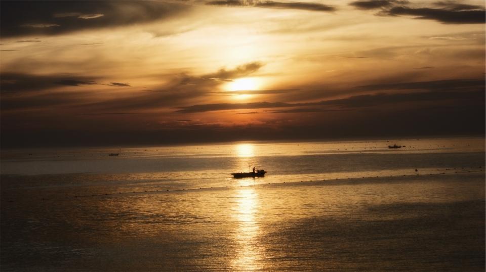 Sunset Boats