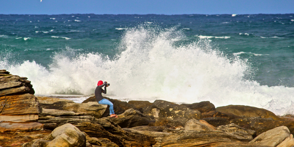 Splashing Waves