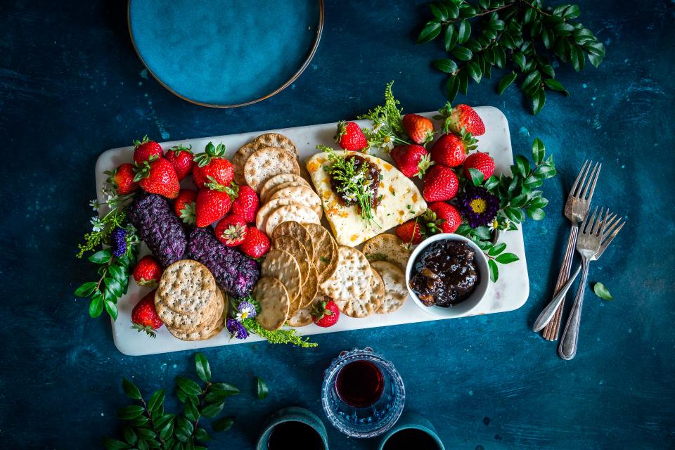 Strawberries Biscuit