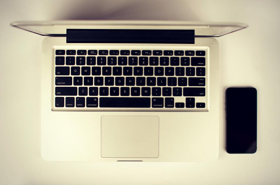 Laptop Apple