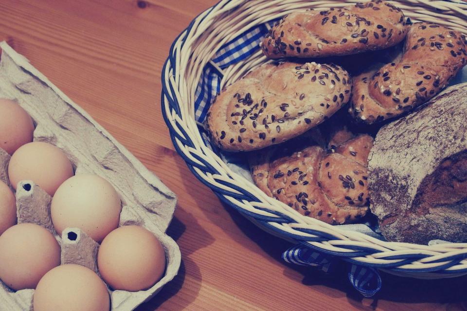 Eggs Bread