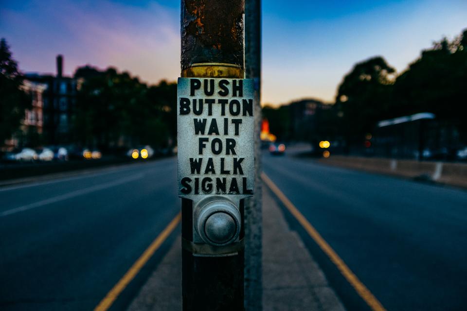 Button Pole
