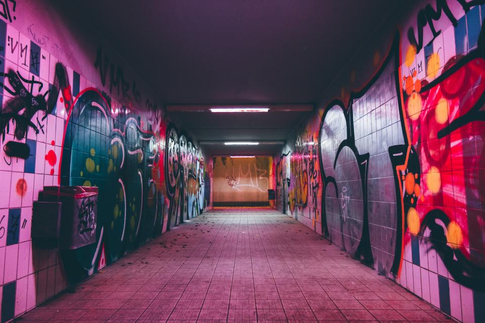Tunnel Dark