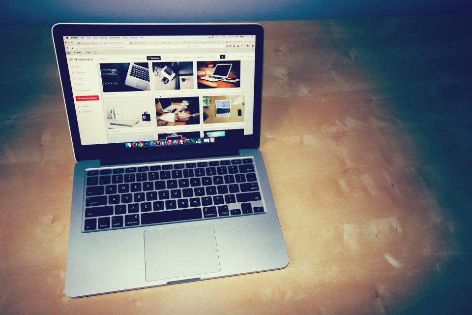 Laptop Computer