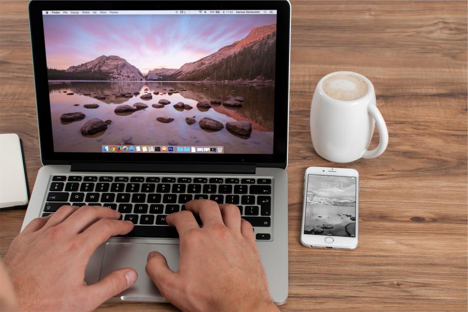 Macbook Laptop