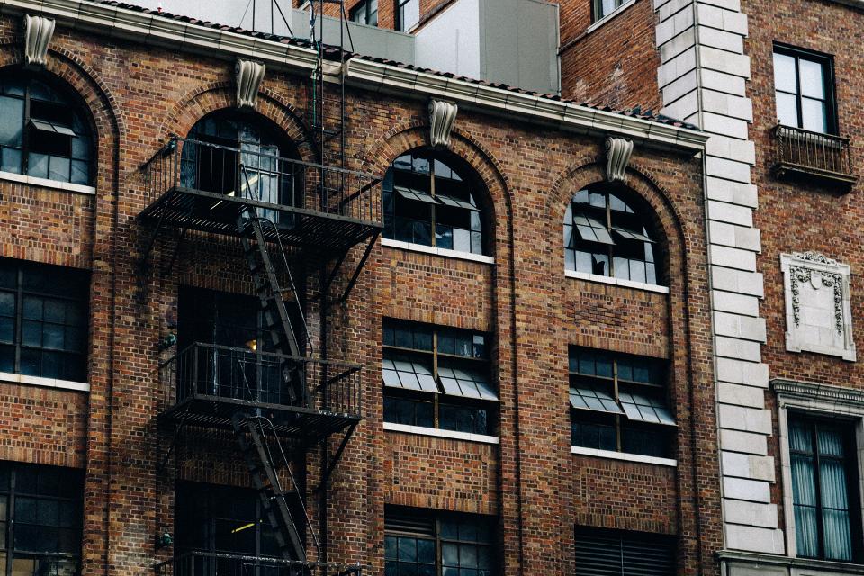 Building Apartment