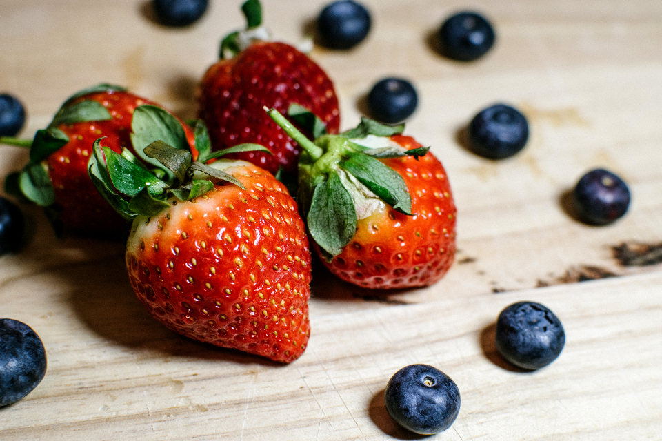 Straberries Blueberries