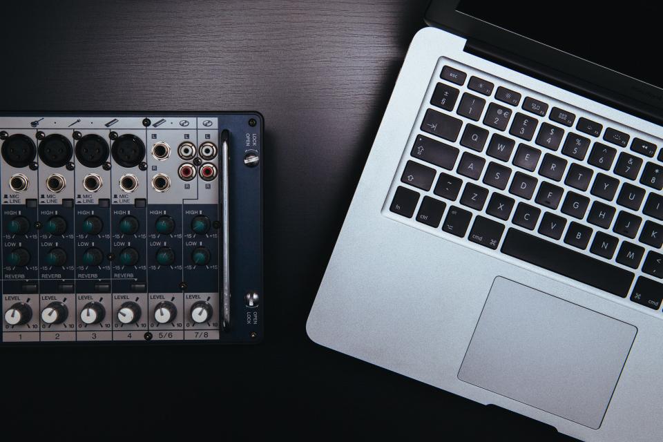 Apple Macbook