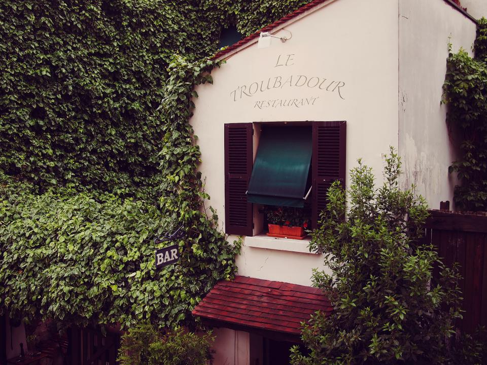 Le Troubadour Restaurant