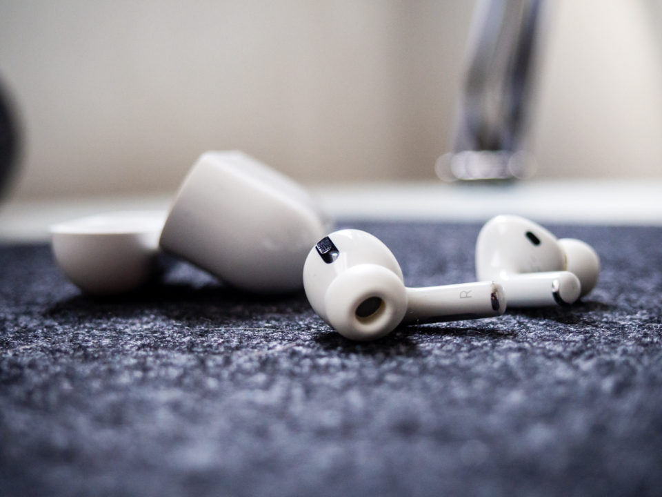 Headphones Desk