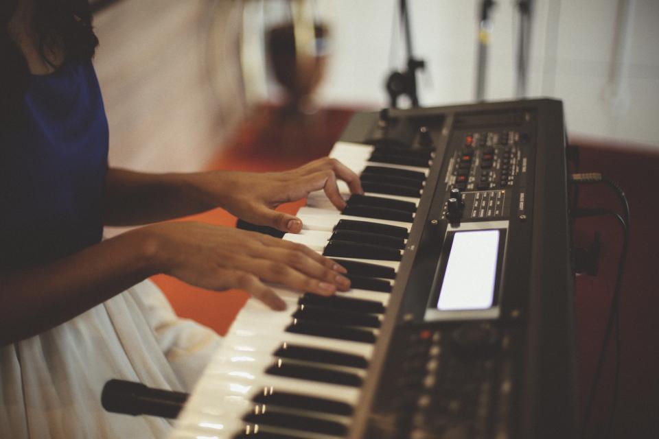 Electric Keyboard Music