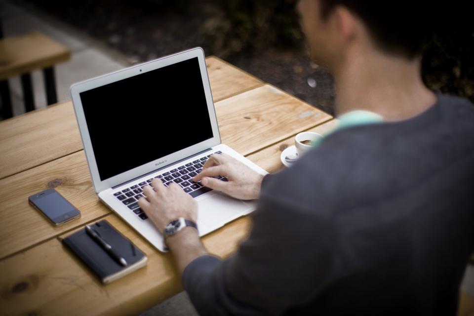 Macbook Air Laptop