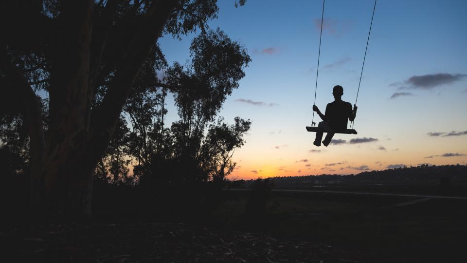 Swing Silhouette