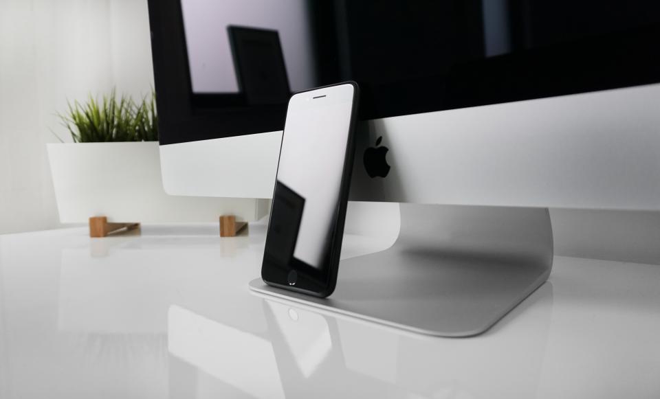 Black And White Iphone