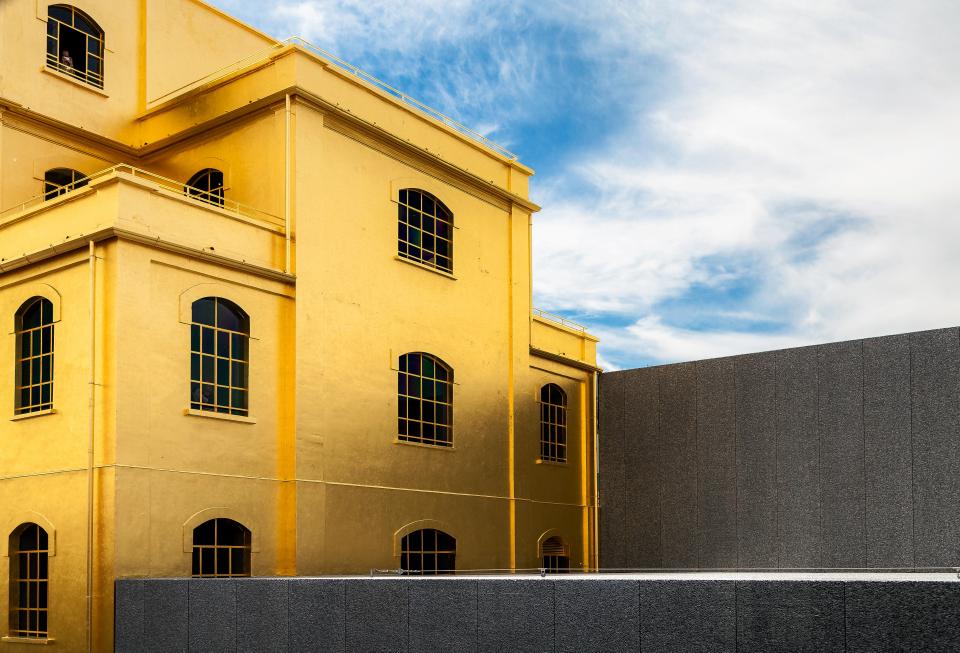 Architecture Yellow
