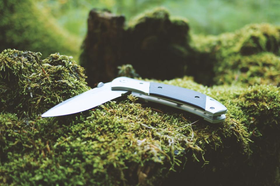 Knife Camping