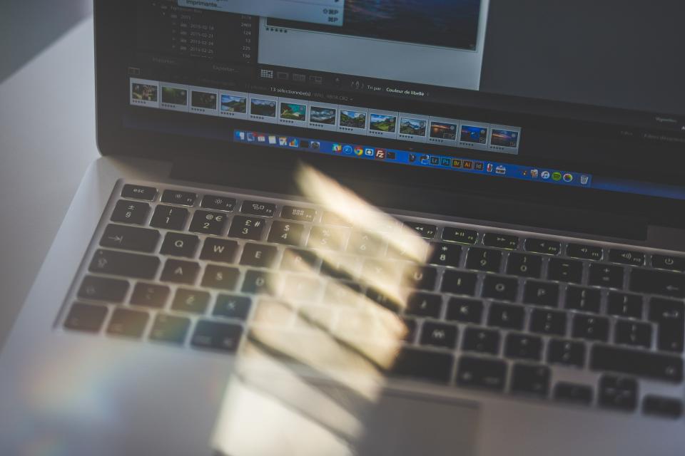 MacBook Laptop