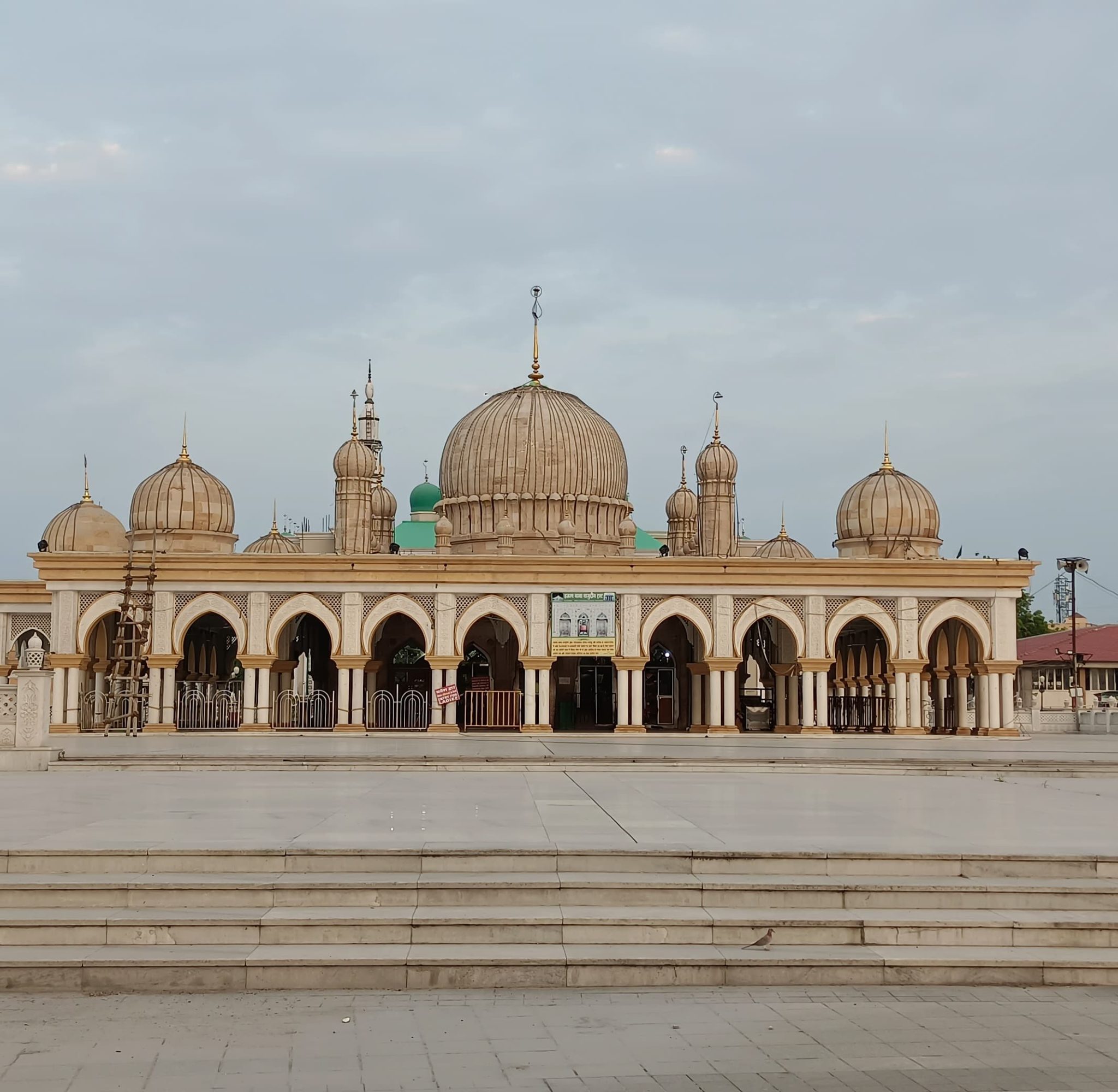 Tajbagh Dargah