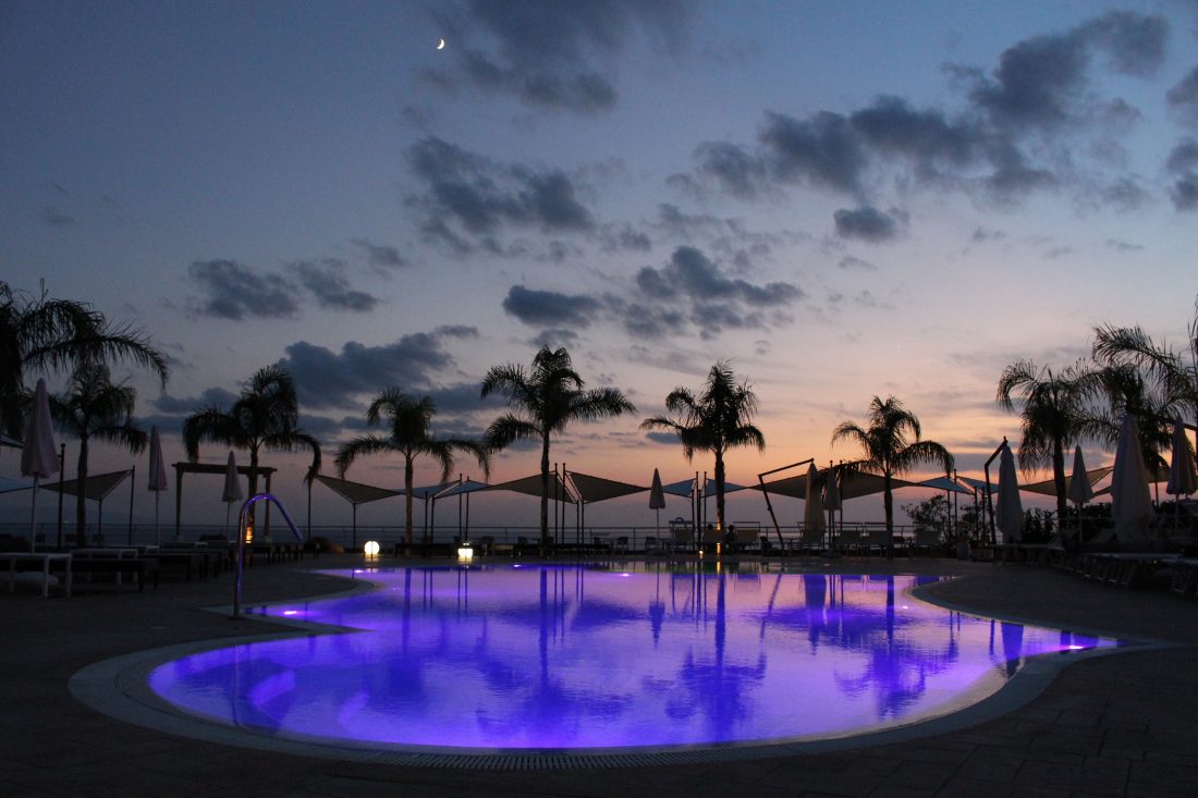 Hotel Pool