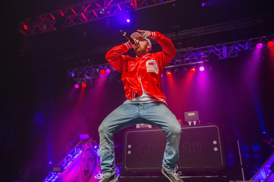Music Singer on Stage