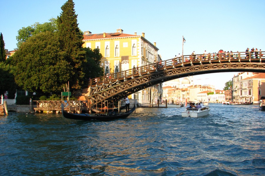 Venice canal scene