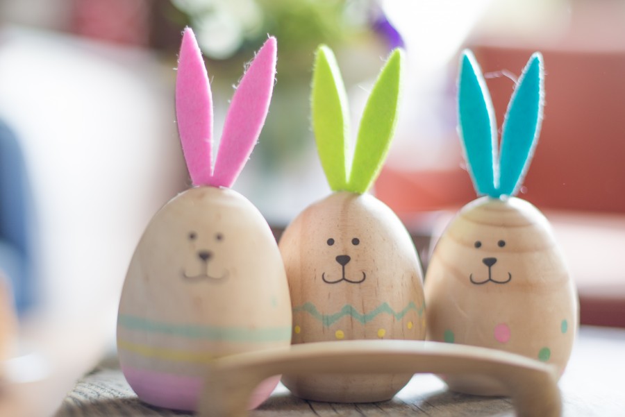 Wooden eggs with ears