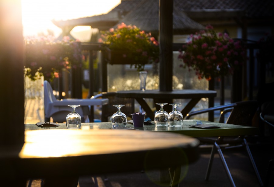 Set table