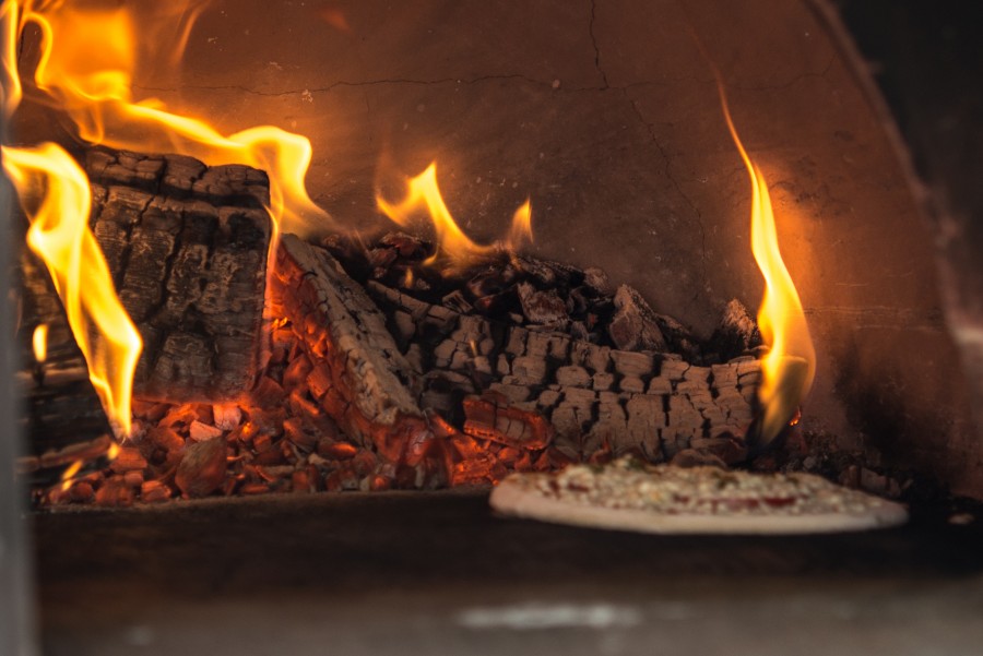Pizza oven
