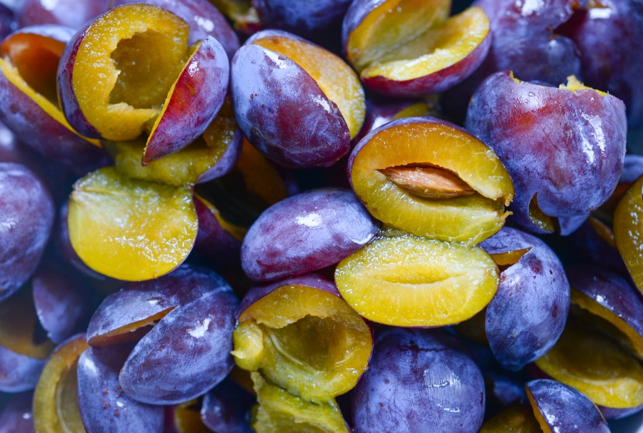 Healthy plums