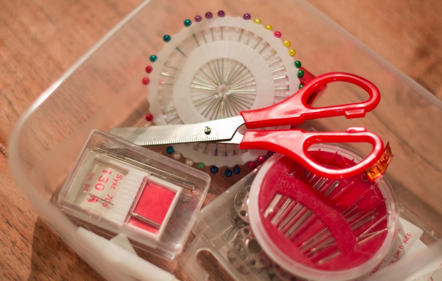 Scissors for sewing
