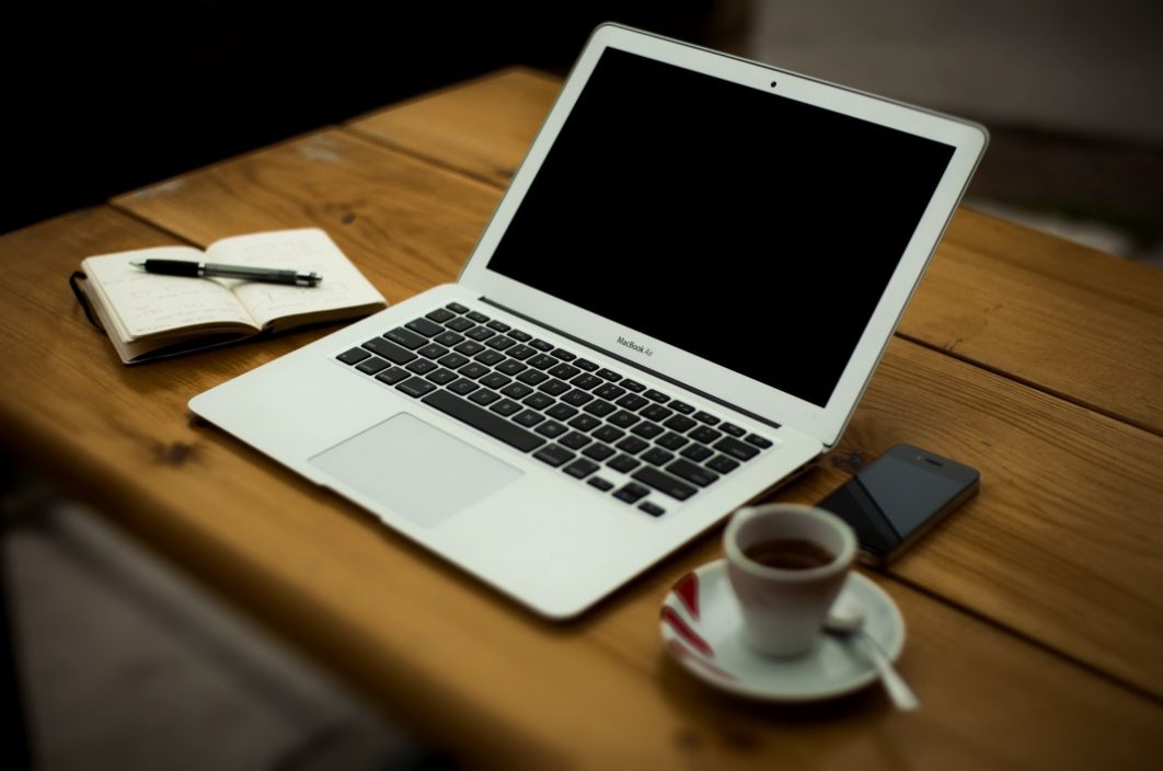 MacBook Coffee Home