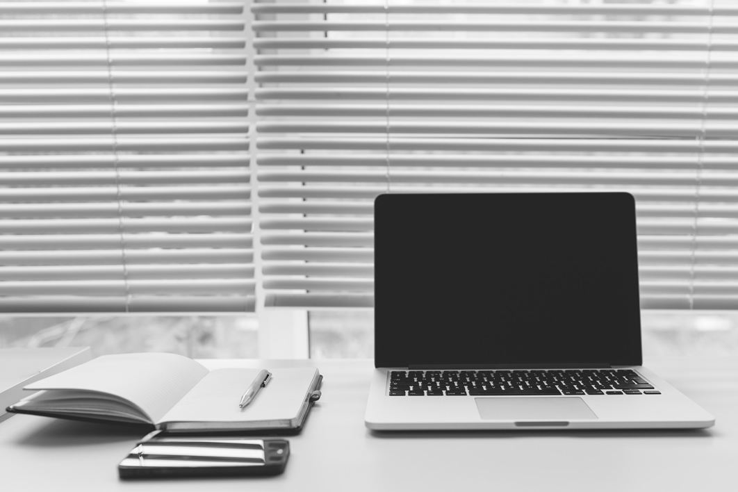 Minimal MacBook Notepad