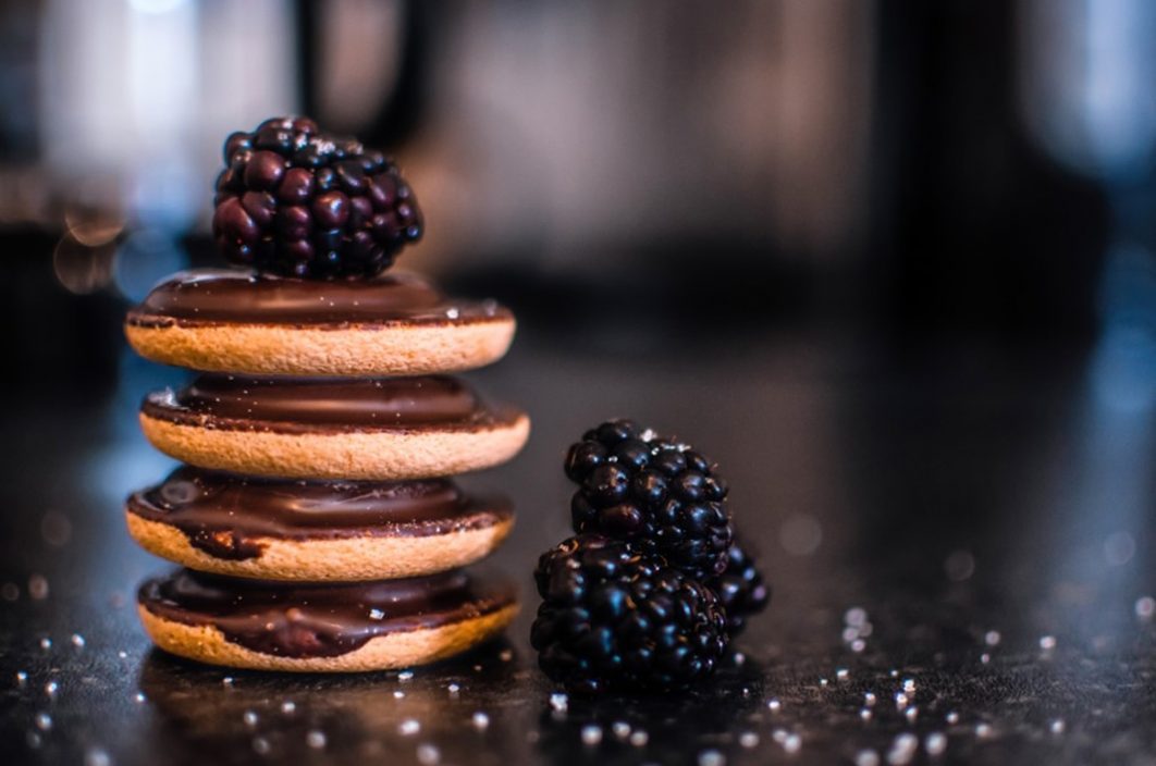 Biscuits Chocolate Blackberries