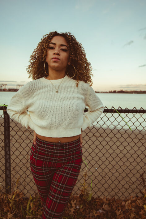 Urban Fashion Woman
