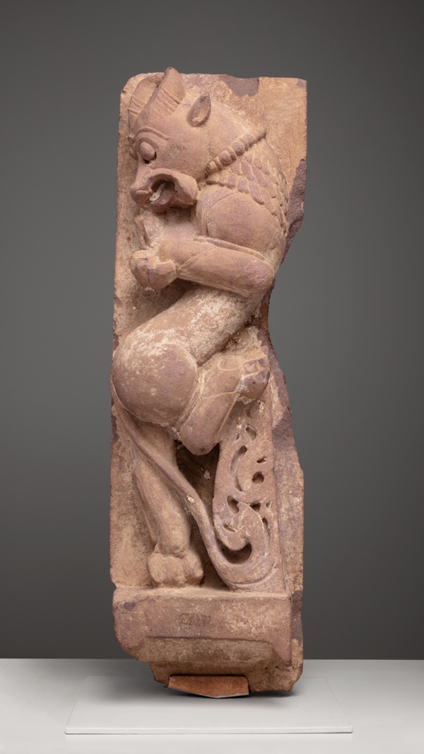 Rampant Mythical Lions (Vyala)