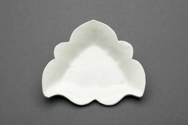 Tri-Lobed Dish with Butterfly
