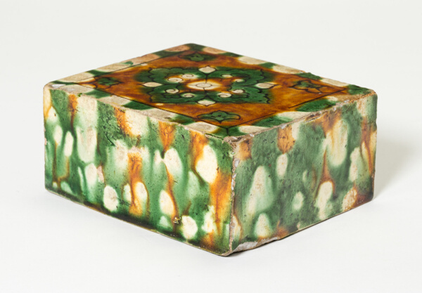 Rectangular Pillow with Quatrefoil Medallion