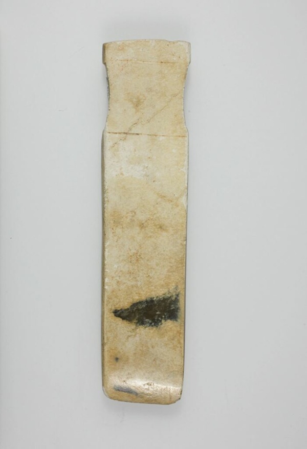Handle-shaped objetc