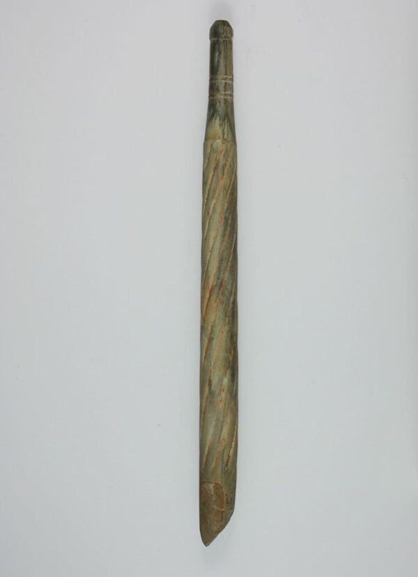 Handle-shaped object