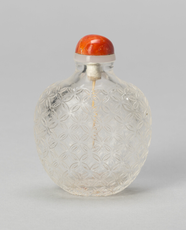 Snuff Bottle with 
