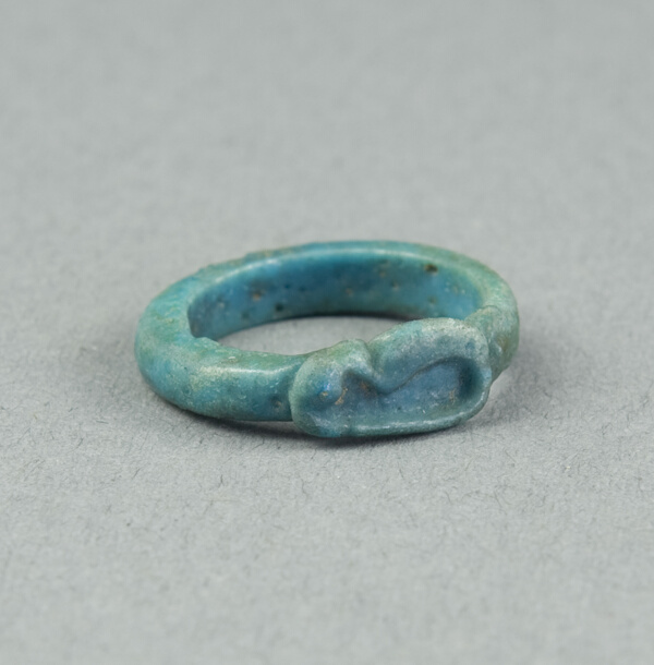 Ring: Figure of Serpent Uto (?)